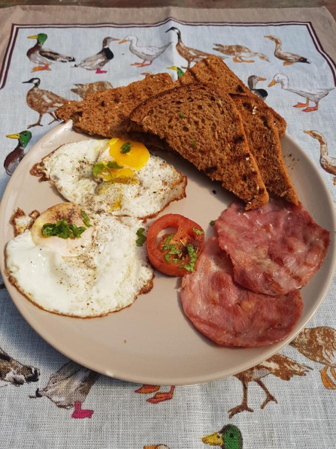 Keedols Inn & Backpackers Найсне Экстерьер фото